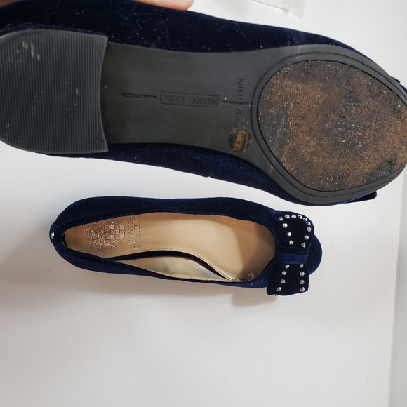 Vince Camuto Navy Velvet Ballerina flats embellished bow front - Picture 4 of 5
